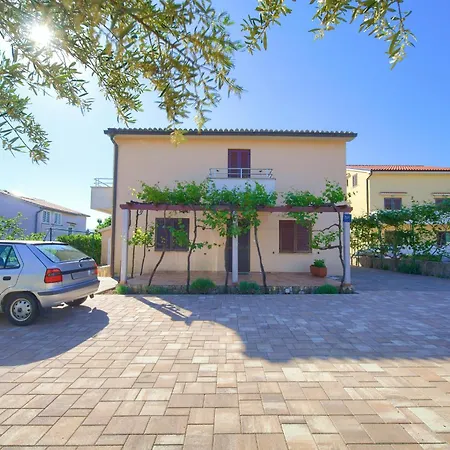 Sokolovski Apartman Krk Town