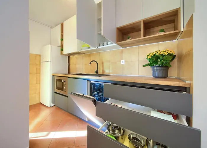 Sokolovski Apartment *